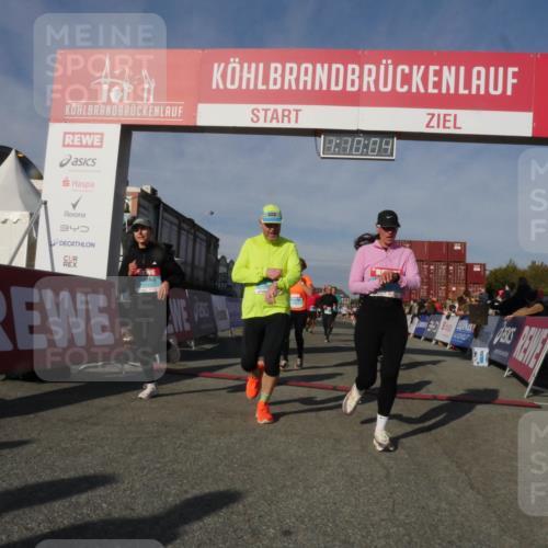 03.10.2025 - Köhlbrandbrückenlauf Matties Gatica Varas http://msf.ph/oto/9167699 03.10.2025 10:10:06 Ziel 1243, 1343, 1544, 1873, 2471, 3200, 3201, 3493 meine-sportfotos.de