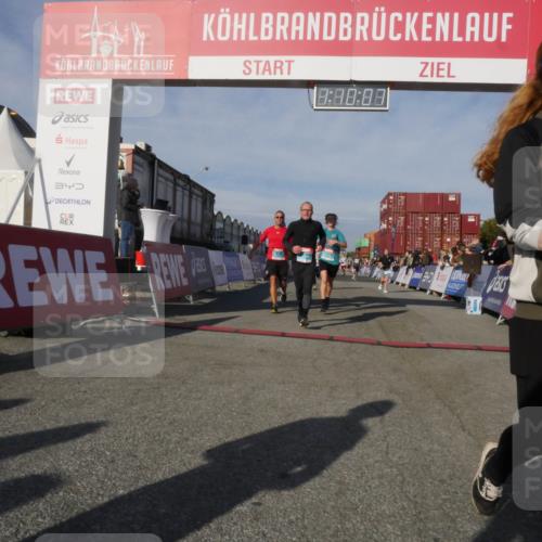 03.10.2025 - Köhlbrandbrückenlauf Matties Gatica Varas http://msf.ph/oto/9167704 03.10.2025 10:10:09 Ziel 1243, 1544, 1873, 2040, 2074, 3068, 3200, 3201, 3493 meine-sportfotos.de