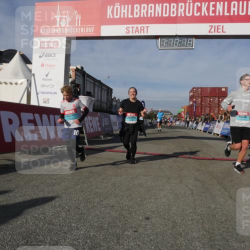03.10.2025 - Köhlbrandbrückenlauf Matties Gatica Varas http://msf.ph/oto/9167726 03.10.2025 10:10:20 Ziel 1192, 1375, 1583, 1656, 1660, 1919, 2679, 2821, 3124, 3218 meine-sportfotos.de