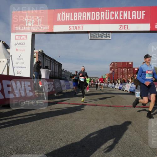 03.10.2025 - Köhlbrandbrückenlauf Matties Gatica Varas http://msf.ph/oto/9167742 03.10.2025 10:10:28 Ziel 1192, 1307, 1375, 1536, 1583, 1605, 1631, 1636, 1660, 2134, 2821, 2858 meine-sportfotos.de