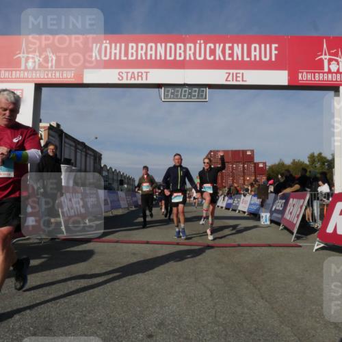 03.10.2025 - Köhlbrandbrückenlauf Matties Gatica Varas http://msf.ph/oto/9167760 03.10.2025 10:10:38 Ziel 1093, 1217, 1307, 1413, 1499, 1605, 1631, 1636, 2015, 2728, 2890, 2891, 2964, 3345 meine-sportfotos.de