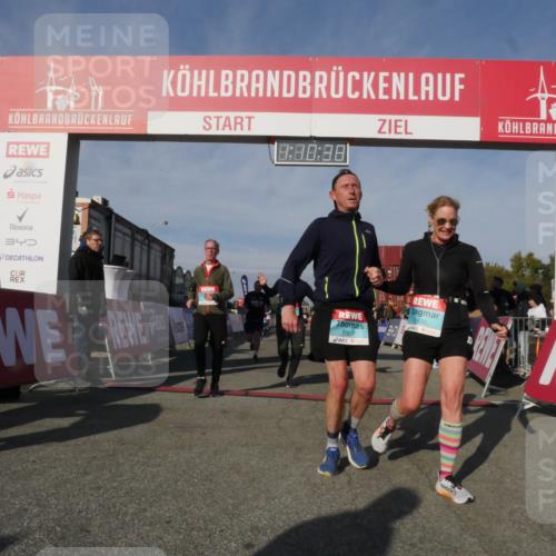 03.10.2025 - Köhlbrandbrückenlauf Matties Gatica Varas http://msf.ph/oto/9167763 03.10.2025 10:10:40 Ziel 1093, 1217, 1413, 1499, 1605, 2015, 2728, 2890, 2891, 2964, 3345 meine-sportfotos.de