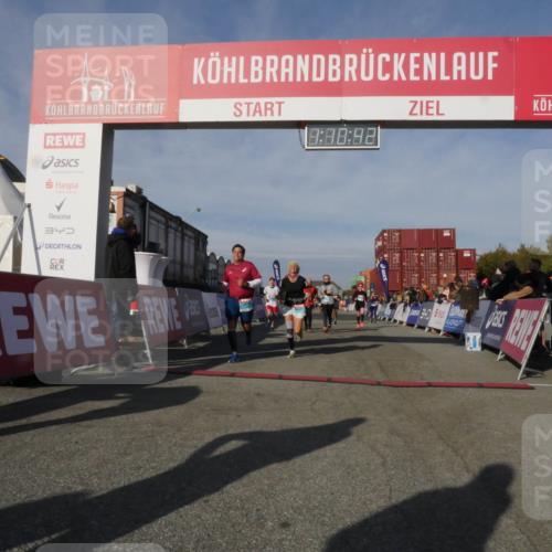 03.10.2025 - Köhlbrandbrückenlauf Matties Gatica Varas http://msf.ph/oto/9167772 03.10.2025 10:10:44 Ziel 1093, 1217, 1413, 2015, 2728, 2890, 2891, 2964 meine-sportfotos.de