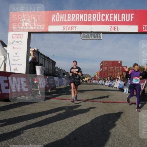 03.10.2025 - Köhlbrandbrückenlauf Matties Gatica Varas http://msf.ph/oto/9167784 03.10.2025 10:10:50 Ziel 1450, 1701, 2150, 2729, 3032, 3818 meine-sportfotos.de
