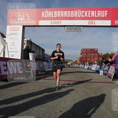 03.10.2025 - Köhlbrandbrückenlauf Matties Gatica Varas http://msf.ph/oto/9167785 03.10.2025 10:10:50 Ziel 1450, 1701, 2150, 2729, 3032, 3818 meine-sportfotos.de