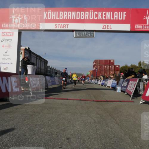 03.10.2025 - Köhlbrandbrückenlauf Matties Gatica Varas http://msf.ph/oto/9167792 03.10.2025 10:10:55 Ziel 1151, 1183, 1450, 1568, 1701, 1705, 1973, 2150, 2729, 3032, 3717, 3818 meine-sportfotos.de