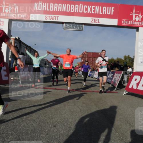 03.10.2025 - Köhlbrandbrückenlauf Matties Gatica Varas http://msf.ph/oto/9167813 03.10.2025 10:11:05 Ziel 1149, 1151, 1183, 1229, 1286, 1568, 1802, 1945, 1973, 2381, 2711, 3352, 3410, 3717, 3808 meine-sportfotos.de