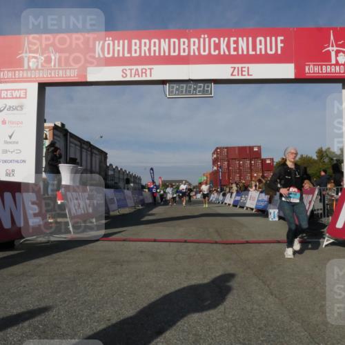 03.10.2025 - Köhlbrandbrückenlauf Matties Gatica Varas http://msf.ph/oto/9167855 03.10.2025 10:11:26 Ziel 1341, 1871, 2215, 2939, 3119, 3120, 3121, 3167, 3238, 3445, 3542 meine-sportfotos.de