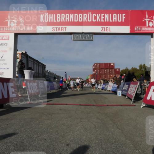 03.10.2025 - Köhlbrandbrückenlauf Matties Gatica Varas http://msf.ph/oto/9167857 03.10.2025 10:11:27 Ziel 1341, 1871, 2215, 2939, 2941, 3119, 3120, 3121, 3167, 3202, 3238, 3445, 3542 meine-sportfotos.de