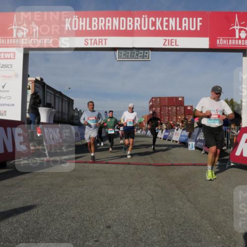 03.10.2025 - Köhlbrandbrückenlauf Matties Gatica Varas http://msf.ph/oto/9167865 03.10.2025 10:11:31 Ziel 1871, 2215, 2881, 2939, 2941, 3119, 3120, 3121, 3167, 3202, 3238, 3445, 3528, 3542 meine-sportfotos.de