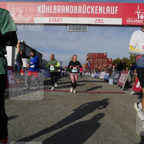 03.10.2025 - Köhlbrandbrückenlauf Matties Gatica Varas http://msf.ph/oto/9167872 03.10.2025 10:11:34 Ziel 1679, 1871, 2215, 2256, 2881, 2941, 3119, 3120, 3121, 3202, 3445, 3528 meine-sportfotos.de