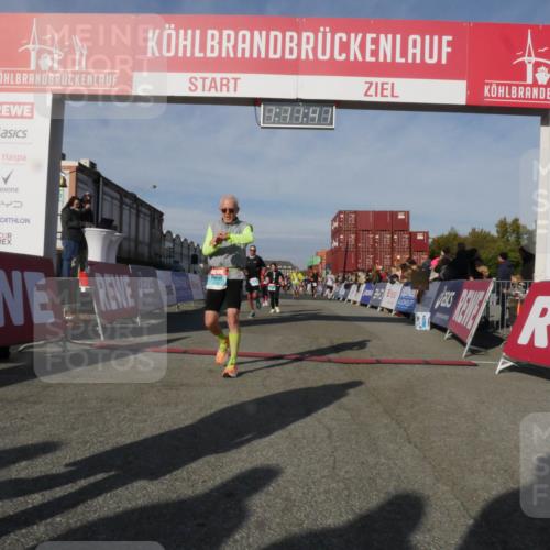 03.10.2025 - Köhlbrandbrückenlauf Matties Gatica Varas http://msf.ph/oto/9167890 03.10.2025 10:11:43 Ziel 1108, 1206, 1418, 1435, 1522, 1679, 1768, 1921, 2061, 2256, 2387, 2786, 3208, 3406, 3524 meine-sportfotos.de