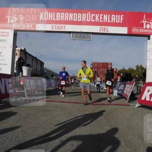03.10.2025 - Köhlbrandbrückenlauf Matties Gatica Varas http://msf.ph/oto/9167905 03.10.2025 10:11:50 Ziel 1108, 1206, 1233, 1350, 1418, 1435, 1522, 1675, 1768, 2061, 2387, 2786, 3208, 3394, 3406 meine-sportfotos.de