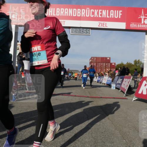 03.10.2025 - Köhlbrandbrückenlauf Matties Gatica Varas http://msf.ph/oto/9167918 03.10.2025 10:11:57 Ziel 1233, 1350, 1465, 1501, 1512, 1675, 2077, 2730, 3394, 3711 meine-sportfotos.de
