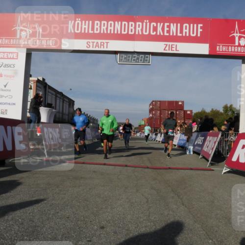 03.10.2025 - Köhlbrandbrückenlauf Matties Gatica Varas http://msf.ph/oto/9167934 03.10.2025 10:12:05 Ziel 1417, 1458, 1465, 1501, 1512, 1534, 1915, 1952, 2077, 2730, 2921, 3711, 3838 meine-sportfotos.de
