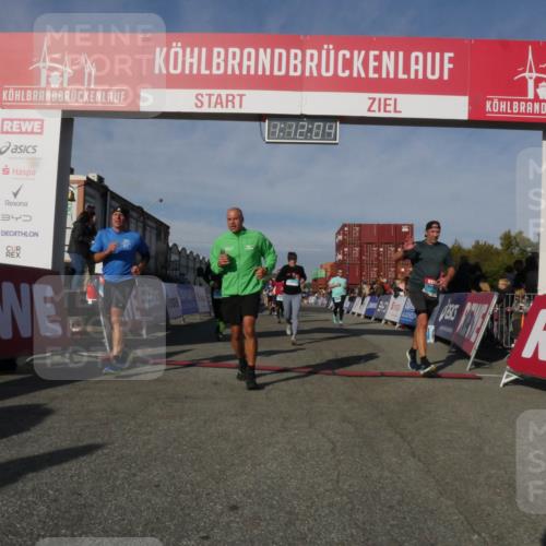 03.10.2025 - Köhlbrandbrückenlauf Matties Gatica Varas http://msf.ph/oto/9167936 03.10.2025 10:12:06 Ziel 1417, 1458, 1465, 1512, 1534, 1915, 1952, 2077, 2921, 3711, 3838 meine-sportfotos.de