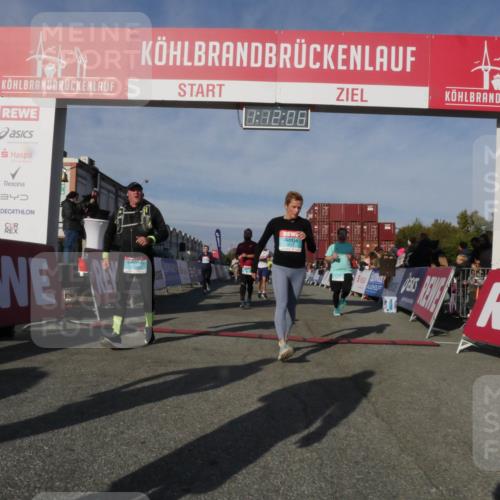 03.10.2025 - Köhlbrandbrückenlauf Matties Gatica Varas http://msf.ph/oto/9167940 03.10.2025 10:12:08 Ziel 1038, 1417, 1458, 1465, 1534, 1640, 1829, 1915, 1952, 2077, 2921, 3838 meine-sportfotos.de