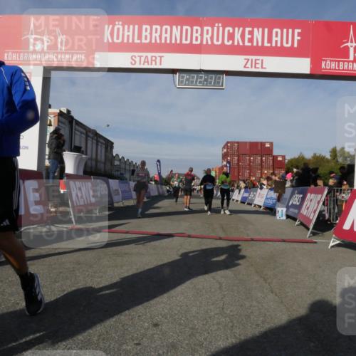 03.10.2025 - Köhlbrandbrückenlauf Matties Gatica Varas http://msf.ph/oto/9167950 03.10.2025 10:12:13 Ziel 1038, 1417, 1458, 1520, 1534, 1640, 1829, 1915, 2841, 3457, 3768 meine-sportfotos.de