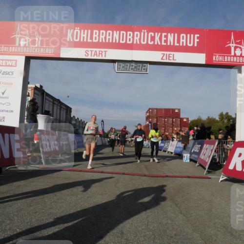 03.10.2025 - Köhlbrandbrückenlauf Matties Gatica Varas http://msf.ph/oto/9167951 03.10.2025 10:12:14 Ziel 1038, 1417, 1458, 1520, 1534, 1640, 1771, 1829, 1915, 2841, 3457, 3768 meine-sportfotos.de