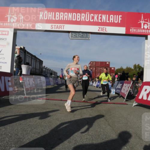 03.10.2025 - Köhlbrandbrückenlauf Matties Gatica Varas http://msf.ph/oto/9167953 03.10.2025 10:12:14 Ziel 1038, 1417, 1458, 1520, 1534, 1640, 1771, 1829, 1915, 2841, 3457, 3768 meine-sportfotos.de