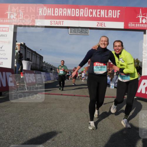 03.10.2025 - Köhlbrandbrückenlauf Matties Gatica Varas http://msf.ph/oto/9167956 03.10.2025 10:12:16 Ziel 1038, 1520, 1534, 1640, 1771, 1829, 2790, 2841, 2883, 3435, 3457, 3768 meine-sportfotos.de