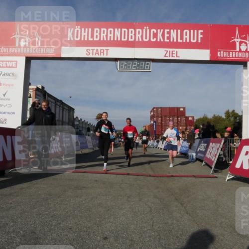03.10.2025 - Köhlbrandbrückenlauf Matties Gatica Varas http://msf.ph/oto/9167964 03.10.2025 10:12:20 Ziel 1038, 1347, 1520, 1640, 1771, 1829, 2790, 2841, 2883, 3435, 3457, 3767, 3768 meine-sportfotos.de