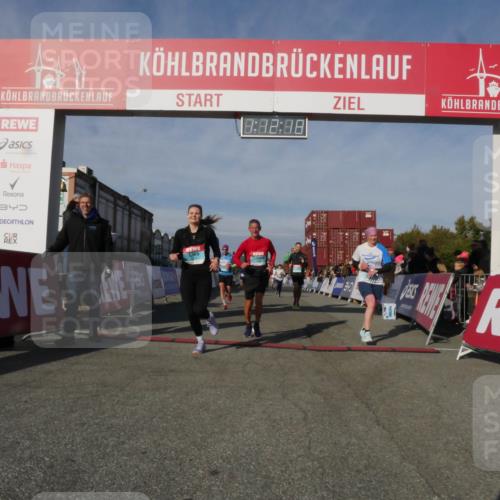 03.10.2025 - Köhlbrandbrückenlauf Matties Gatica Varas http://msf.ph/oto/9167965 03.10.2025 10:12:20 Ziel 1038, 1347, 1520, 1640, 1771, 1829, 2790, 2841, 2883, 3435, 3457, 3767, 3768 meine-sportfotos.de