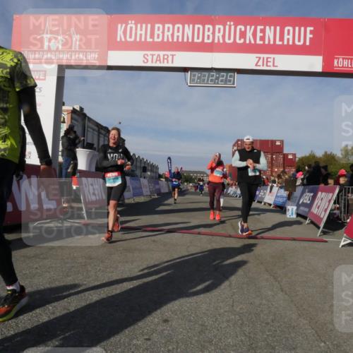 03.10.2025 - Köhlbrandbrückenlauf Matties Gatica Varas http://msf.ph/oto/9167979 03.10.2025 10:12:27 Ziel 1347, 1438, 1439, 1444, 1654, 1681, 2790, 2883, 3065, 3435, 3707, 3709, 3767 meine-sportfotos.de