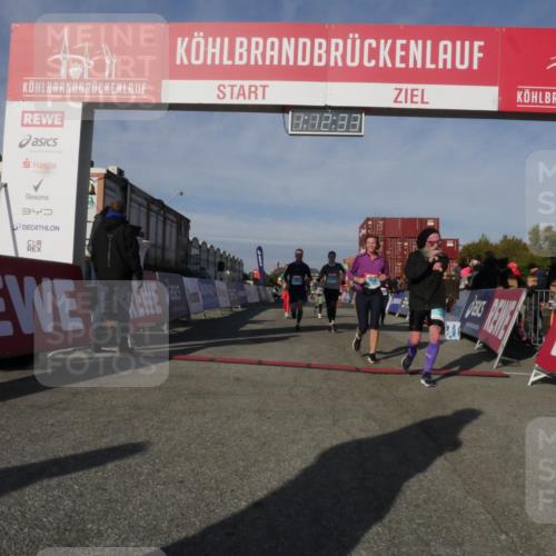 03.10.2025 - Köhlbrandbrückenlauf Matties Gatica Varas http://msf.ph/oto/9167996 03.10.2025 10:12:35 Ziel 1362, 1438, 1439, 1444, 1487, 1654, 1662, 1806, 2950, 3065, 3210, 3315, 3707, 3709, 3781 meine-sportfotos.de