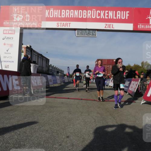 03.10.2025 - Köhlbrandbrückenlauf Matties Gatica Varas http://msf.ph/oto/9167997 03.10.2025 10:12:35 Ziel 1362, 1438, 1439, 1444, 1487, 1654, 1662, 1806, 2950, 3065, 3210, 3315, 3707, 3709, 3781 meine-sportfotos.de