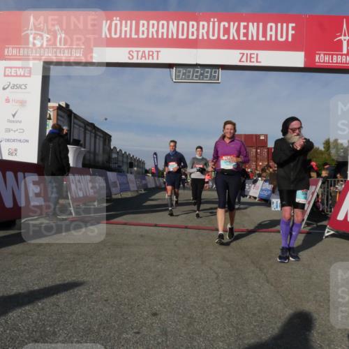 03.10.2025 - Köhlbrandbrückenlauf Matties Gatica Varas http://msf.ph/oto/9167998 03.10.2025 10:12:36 Ziel 1362, 1438, 1439, 1487, 1654, 1662, 1806, 2950, 3210, 3315, 3707, 3709, 3781 meine-sportfotos.de