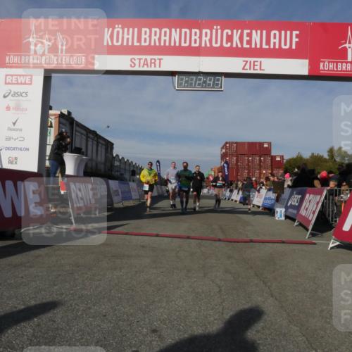 03.10.2025 - Köhlbrandbrückenlauf Matties Gatica Varas http://msf.ph/oto/9168015 03.10.2025 10:12:44 Ziel 1259, 1362, 1487, 1535, 1662, 1806, 1865, 1877, 1909, 1933, 2098, 3315, 3643, 3781 meine-sportfotos.de