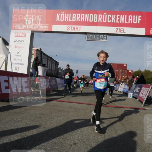 03.10.2025 - Köhlbrandbrückenlauf Matties Gatica Varas http://msf.ph/oto/9168057 03.10.2025 10:13:05 Ziel 1015, 1331, 1470, 1521, 1603, 1632, 1685, 2006, 2686, 2799, 3157, 3166, 3381, 3395, 3549, 3550, 3615, 3680, 3723 meine-sportfotos.de