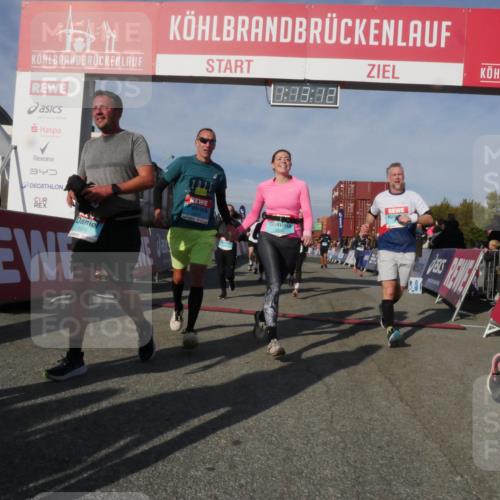 03.10.2025 - Köhlbrandbrückenlauf Matties Gatica Varas http://msf.ph/oto/9168077 03.10.2025 10:13:14 Ziel 1327, 1388, 1470, 1603, 2686, 3146, 3157, 3166, 3186, 3197, 3375, 3691, 3798 meine-sportfotos.de