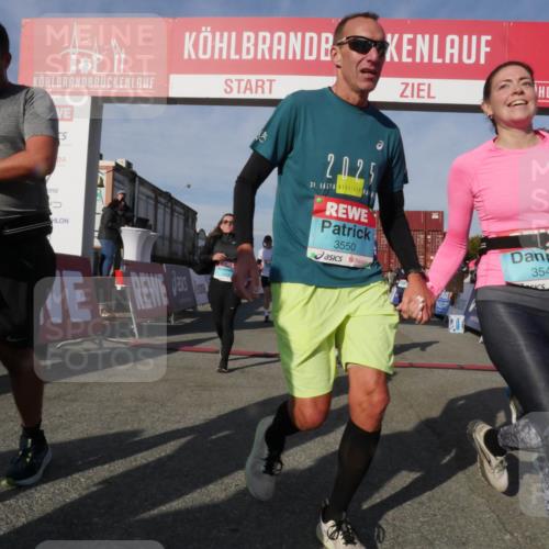 03.10.2025 - Köhlbrandbrückenlauf Matties Gatica Varas http://msf.ph/oto/9168079 03.10.2025 10:13:15 Ziel 1327, 1388, 1470, 1603, 2686, 3146, 3157, 3186, 3197, 3375, 3601, 3691, 3798 meine-sportfotos.de
