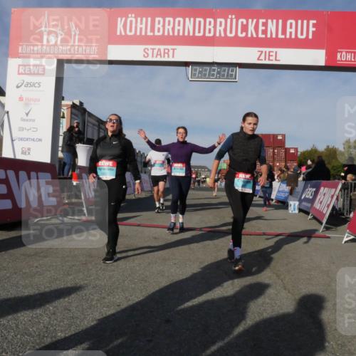 03.10.2025 - Köhlbrandbrückenlauf Matties Gatica Varas http://msf.ph/oto/9168081 03.10.2025 10:13:16 Ziel 1327, 1388, 1470, 1621, 3146, 3157, 3186, 3197, 3375, 3601, 3691, 3798 meine-sportfotos.de