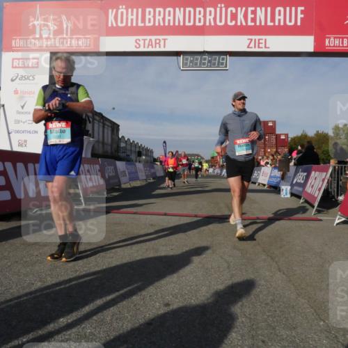 03.10.2025 - Köhlbrandbrückenlauf Matties Gatica Varas http://msf.ph/oto/9168091 03.10.2025 10:13:21 Ziel 1260, 1388, 1621, 2687, 3186, 3197, 3601, 3798 meine-sportfotos.de