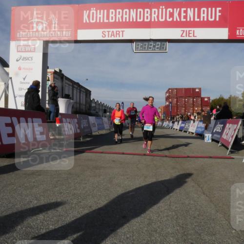 03.10.2025 - Köhlbrandbrückenlauf Matties Gatica Varas http://msf.ph/oto/9168096 03.10.2025 10:13:23 Ziel 1227, 1260, 1388, 1621, 2209, 2687, 3186, 3197, 3601, 3798 meine-sportfotos.de