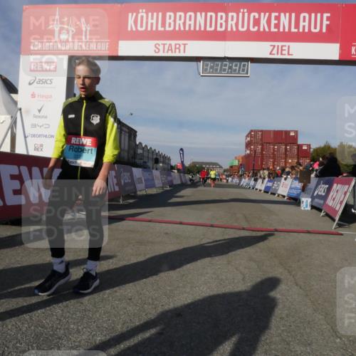 03.10.2025 - Köhlbrandbrückenlauf Matties Gatica Varas http://msf.ph/oto/9168136 03.10.2025 10:13:42 Ziel 1296, 1891, 2110, 2144, 2171, 3134 meine-sportfotos.de