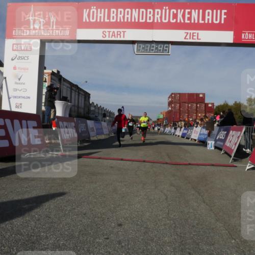 03.10.2025 - Köhlbrandbrückenlauf Matties Gatica Varas http://msf.ph/oto/9168145 03.10.2025 10:13:46 Ziel 1296, 1770, 1891, 2110, 2126, 2144, 2171, 2246, 3057, 3134 meine-sportfotos.de