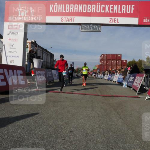 03.10.2025 - Köhlbrandbrückenlauf Matties Gatica Varas http://msf.ph/oto/9168147 03.10.2025 10:13:47 Ziel 1296, 1770, 1891, 2110, 2126, 2144, 2171, 2246, 3057, 3134 meine-sportfotos.de