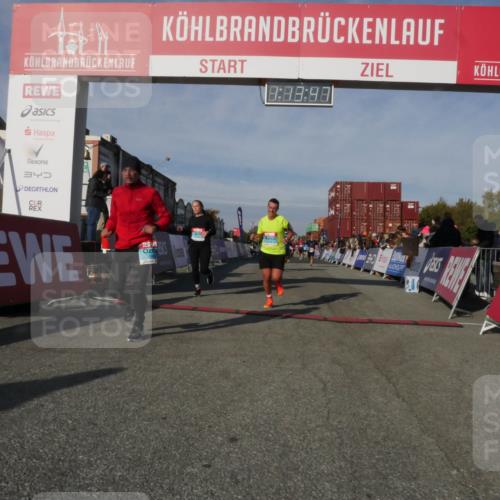 03.10.2025 - Köhlbrandbrückenlauf Matties Gatica Varas http://msf.ph/oto/9168149 03.10.2025 10:13:48 Ziel 1296, 1455, 1642, 1770, 2110, 2126, 2144, 2171, 2246, 3057, 3134 meine-sportfotos.de