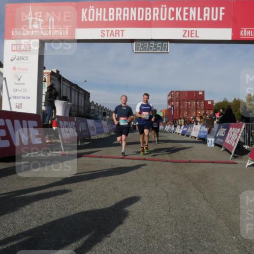 03.10.2025 - Köhlbrandbrückenlauf Matties Gatica Varas http://msf.ph/oto/9168156 03.10.2025 10:13:52 Ziel 1267, 1296, 1455, 1515, 1627, 1642, 1770, 1848, 2093, 2126, 2144, 2171, 2246, 3028, 3057, 3244, 3392 meine-sportfotos.de