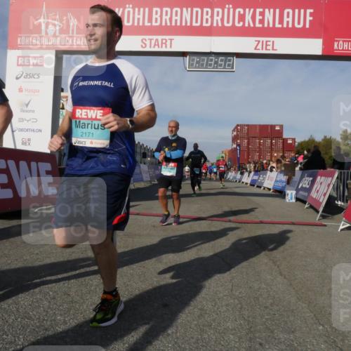 03.10.2025 - Köhlbrandbrückenlauf Matties Gatica Varas http://msf.ph/oto/9168160 03.10.2025 10:13:54 Ziel 1267, 1272, 1455, 1515, 1627, 1642, 1770, 1848, 2093, 2126, 2246, 3028, 3057, 3244, 3392 meine-sportfotos.de