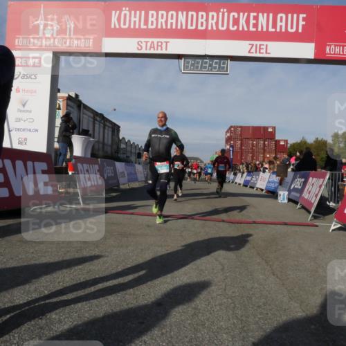 03.10.2025 - Köhlbrandbrückenlauf Matties Gatica Varas http://msf.ph/oto/9168164 03.10.2025 10:13:55 Ziel 1267, 1272, 1455, 1515, 1627, 1642, 1770, 1848, 2093, 2126, 2246, 3028, 3057, 3244, 3392 meine-sportfotos.de