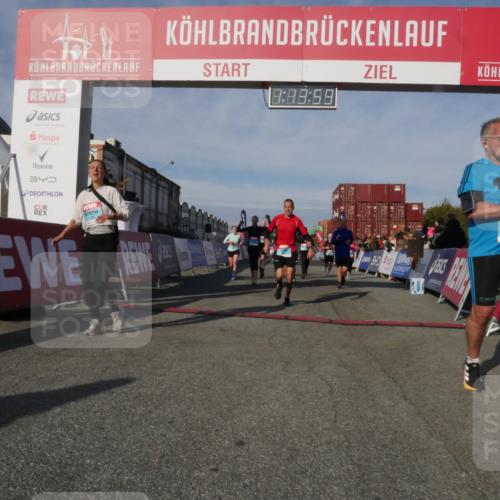 03.10.2025 - Köhlbrandbrückenlauf Matties Gatica Varas http://msf.ph/oto/9168176 03.10.2025 10:14:01 Ziel 1169, 1267, 1272, 1460, 1515, 1627, 1738, 1848, 2054, 2093, 3028, 3126, 3244, 3392, 3724, 3735, 3761 meine-sportfotos.de