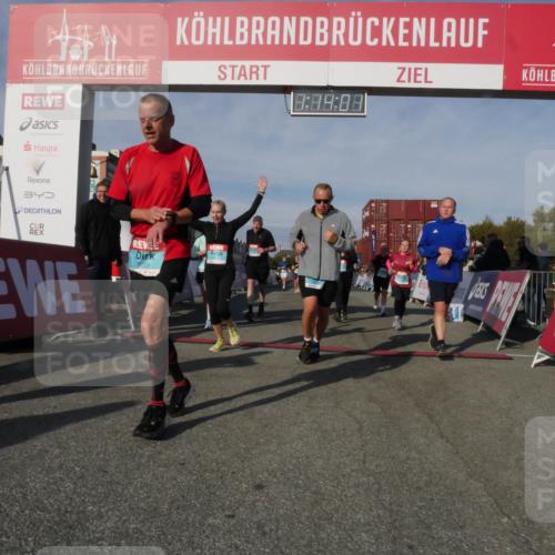 03.10.2025 - Köhlbrandbrückenlauf Matties Gatica Varas http://msf.ph/oto/9168180 03.10.2025 10:14:03 Ziel 1169, 1267, 1272, 1460, 1514, 1515, 1627, 1738, 1848, 2054, 2093, 2122, 3126, 3244, 3372, 3392, 3724, 3735, 3761 meine-sportfotos.de