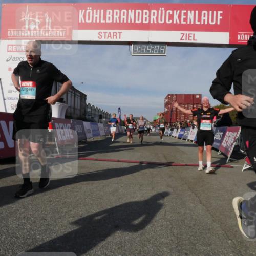 03.10.2025 - Köhlbrandbrückenlauf Matties Gatica Varas http://msf.ph/oto/9168186 03.10.2025 10:14:06 Ziel 1169, 1431, 1460, 1514, 1604, 1738, 2054, 2122, 3126, 3372, 3469, 3724, 3735, 3761, 3793 meine-sportfotos.de