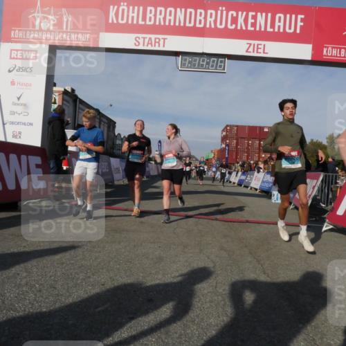 03.10.2025 - Köhlbrandbrückenlauf Matties Gatica Varas http://msf.ph/oto/9168191 03.10.2025 10:14:08 Ziel 1169, 1431, 1460, 1514, 1604, 1738, 1947, 2054, 2122, 2276, 3060, 3062, 3126, 3372, 3469, 3724, 3735, 3761, 3793 meine-sportfotos.de