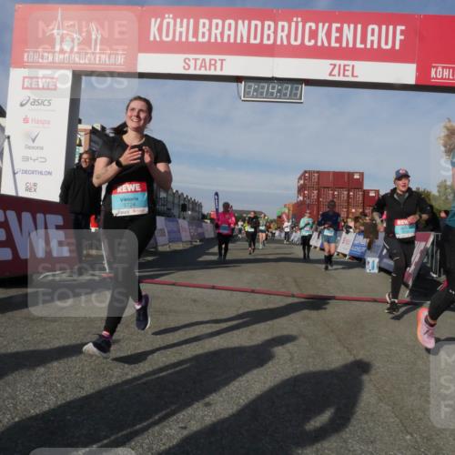 03.10.2025 - Köhlbrandbrückenlauf Matties Gatica Varas http://msf.ph/oto/9168200 03.10.2025 10:14:13 Ziel 1431, 1514, 1588, 1604, 1665, 1782, 1892, 1947, 2007, 2122, 2276, 2345, 3060, 3062, 3372, 3469, 3540, 3735, 3793 meine-sportfotos.de